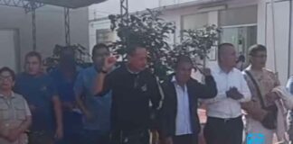 Trabajadores del hospital de Barranca realizan plantón para exigir sus derechos